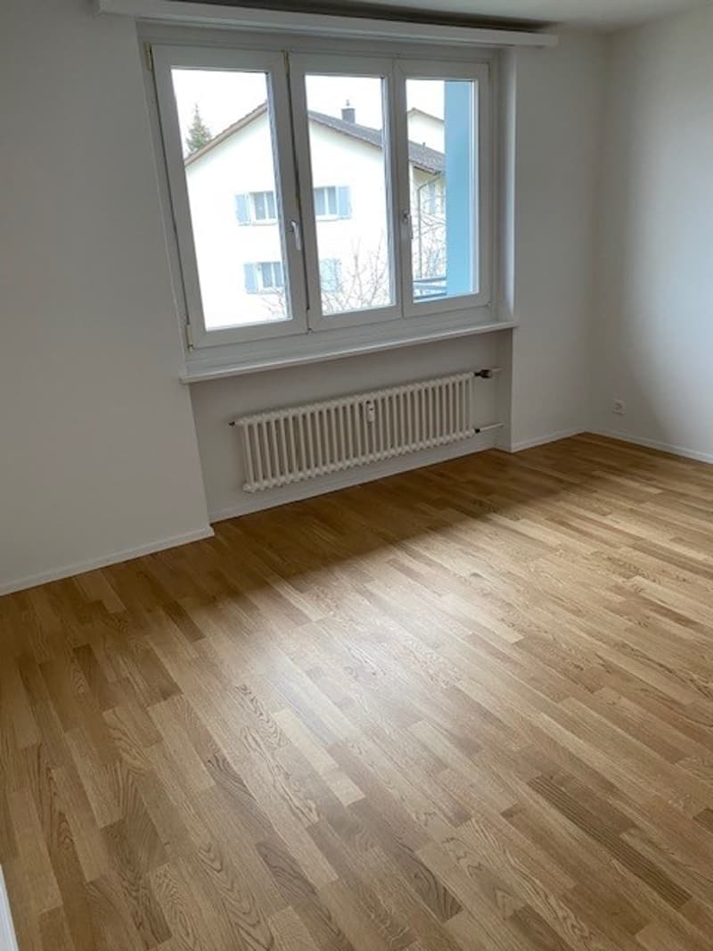 Nachmieter gesucht per 1. Oktober in einer Moderne 2-Zimmer-Wohnung, 3. OG, 50 m2 (2)