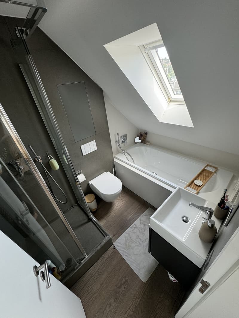 en-suite Bad
