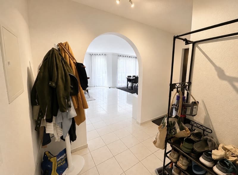 Helle 2.5-Zimmer-Wohnung mit grossem Balkon  Haustiere willkommen (5)