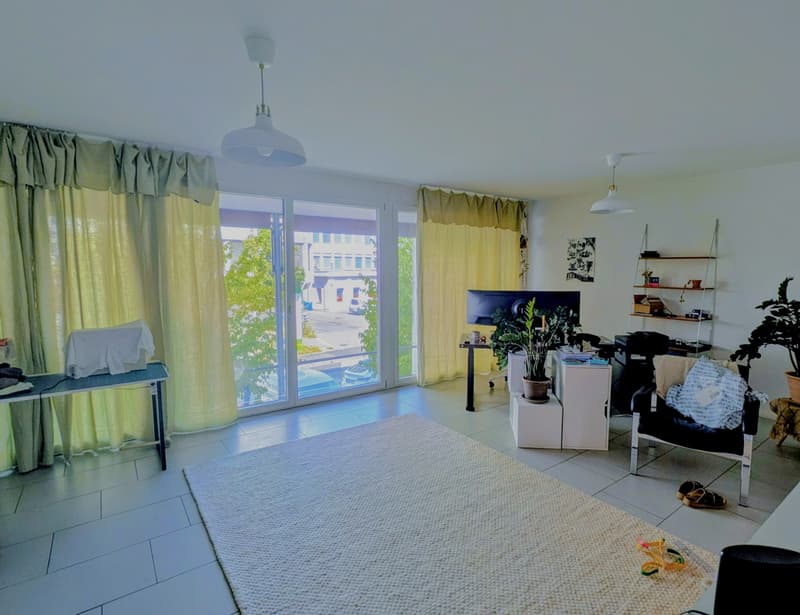 Zimmer (20qm) mit privatem Badezimmer in 4er WG (3)