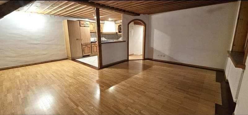 rustikale 3.5-Zimmer Wohnung mit 1 monat miete frei (10)