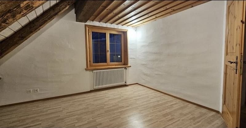 rustikale 3.5-Zimmer Wohnung mit 1 monat miete frei (9)