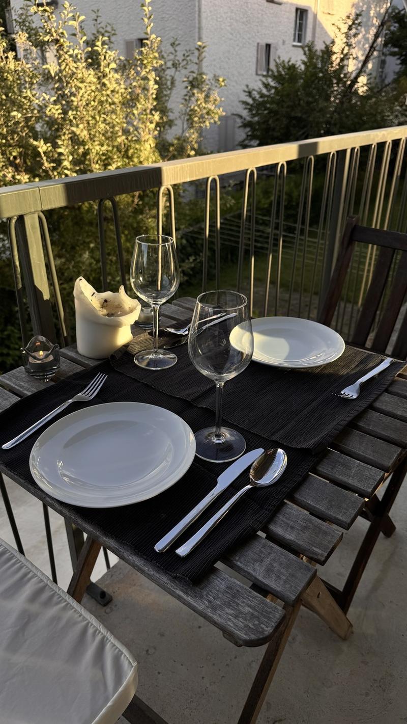 Helles Zimmer in grosszügiger 3er-WG  106 m², grosser Balkon & top angebunden (7)