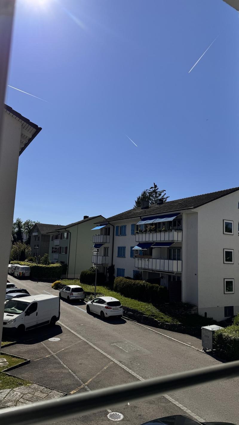 Helles Zimmer in grosszügiger 3er-WG  106 m², grosser Balkon & top angebunden (8)