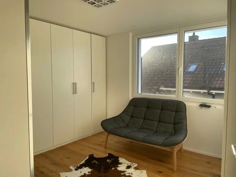 Exklusive 5.5-Zimmer-Terrassenwohnung mit 220 m² Wohnfläche Wohnen mitten in den Rebbergen von Tegerfelden (11)