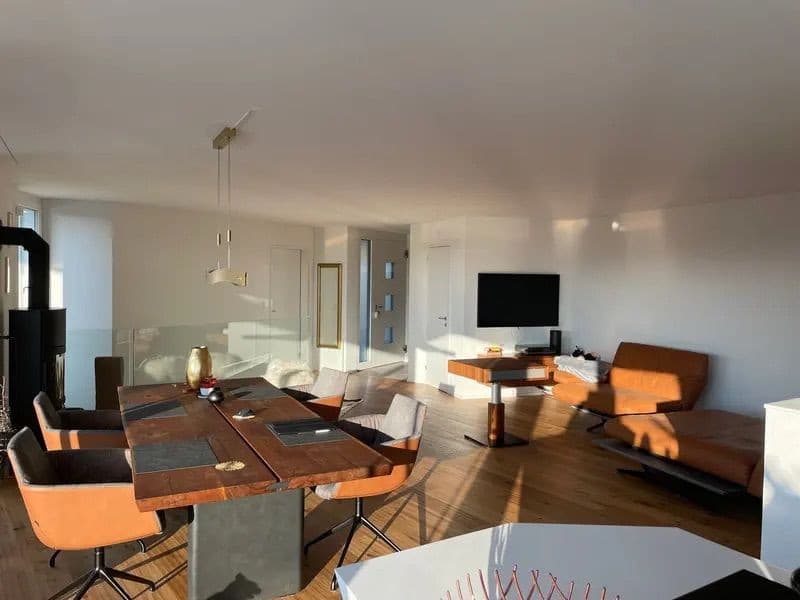 Exklusive 5.5-Zimmer-Terrassenwohnung mit 220 m² Wohnfläche Wohnen mitten in den Rebbergen von Tegerfelden (8)