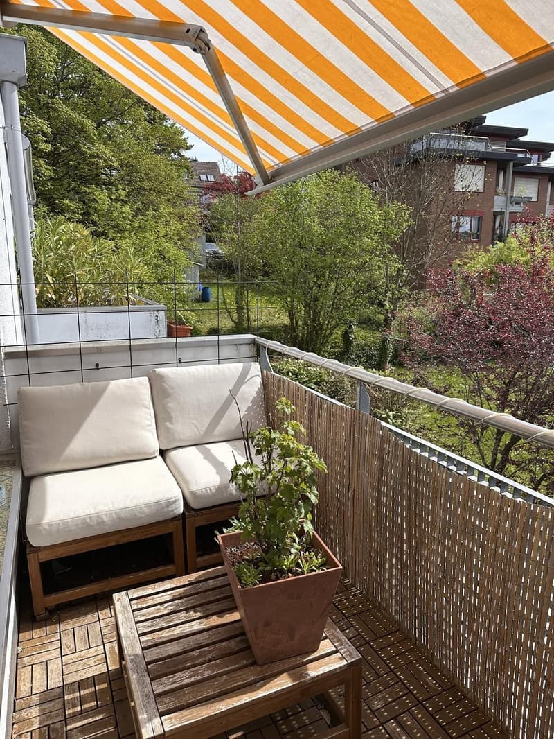 WG Zimmer in Zürich Witikon mit Balkon, Seeblick und Garten ab 01.10. zu vermieten (11)