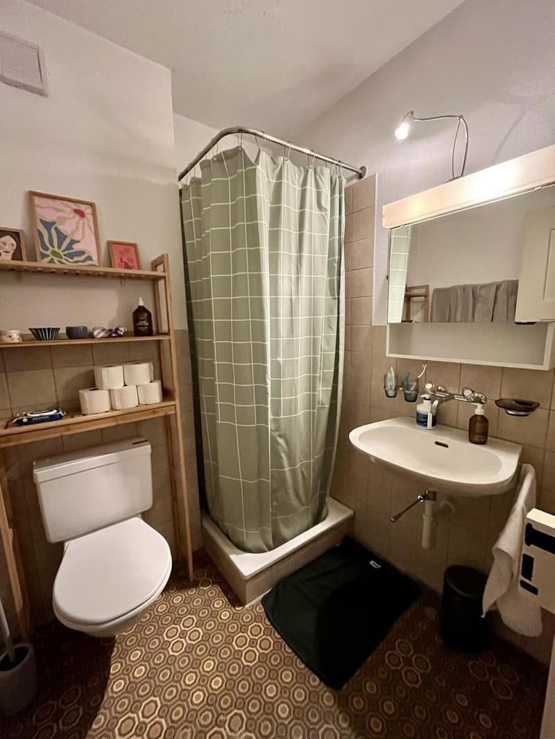 2 Zimmer Wohnung zur Untermiete für 3 Monate (Sep - Nov) (9)
