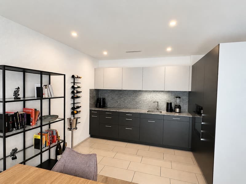 2.5-Zimmer-Wohnung, grosser Balkon, voll möbliert (flexibel befristet von 11.26.-03.27) (4)