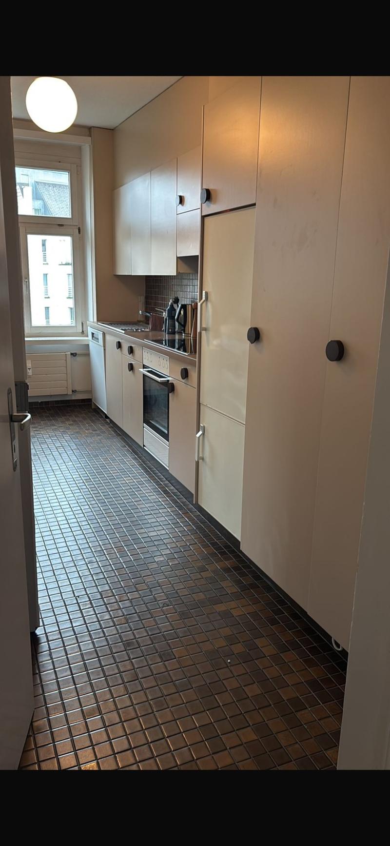 Zimmer in 2er WG frei (9)