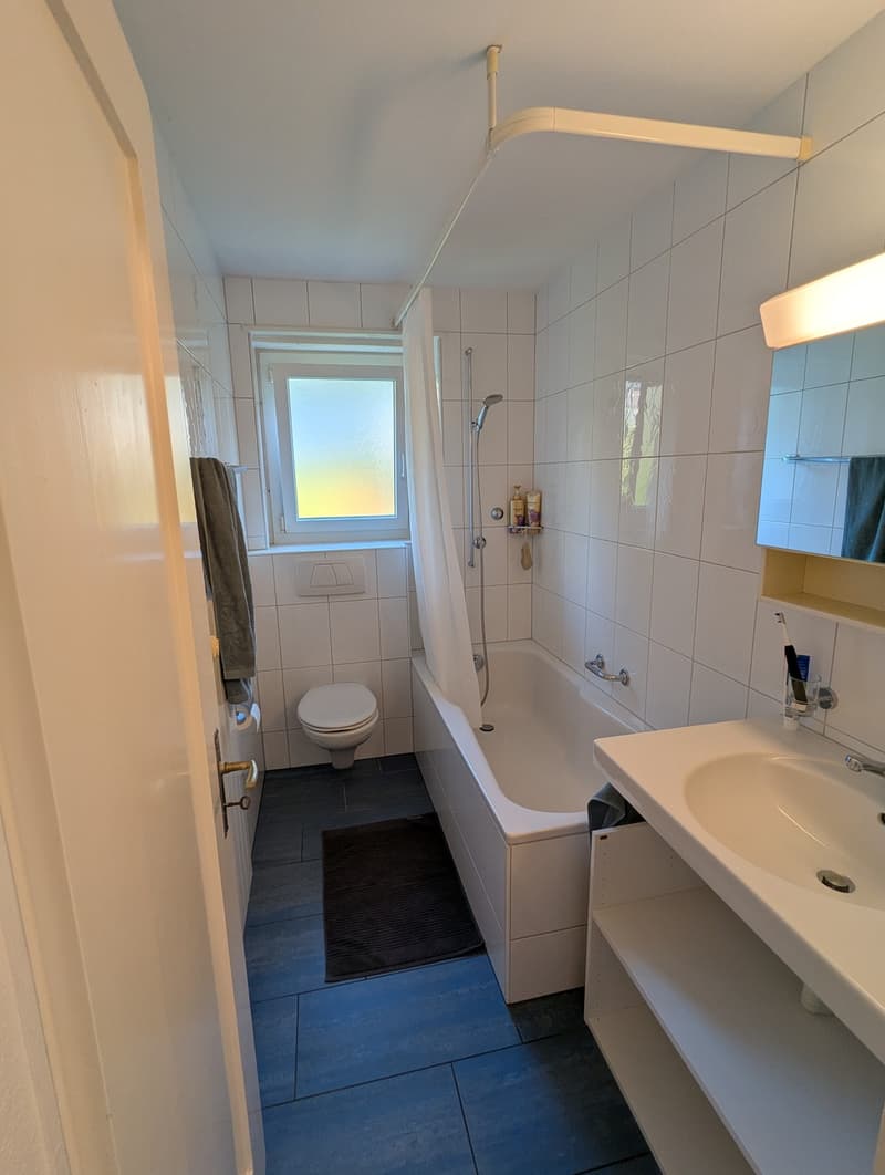 Separates Büro + Schlafzimmer in 2er WG (6)