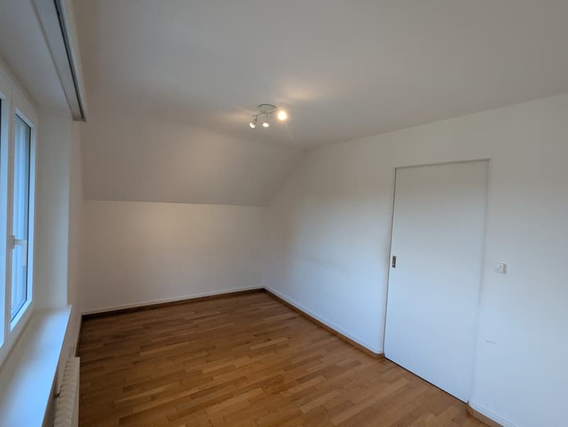 Separates Büro + Schlafzimmer in 2er WG (3)