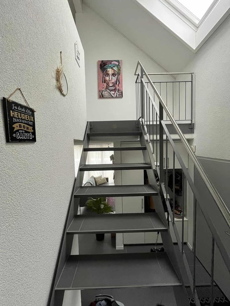 Duplex 2.5 pièces à Gals  2 places de parc  CHF 1'500 charges comprises (5)