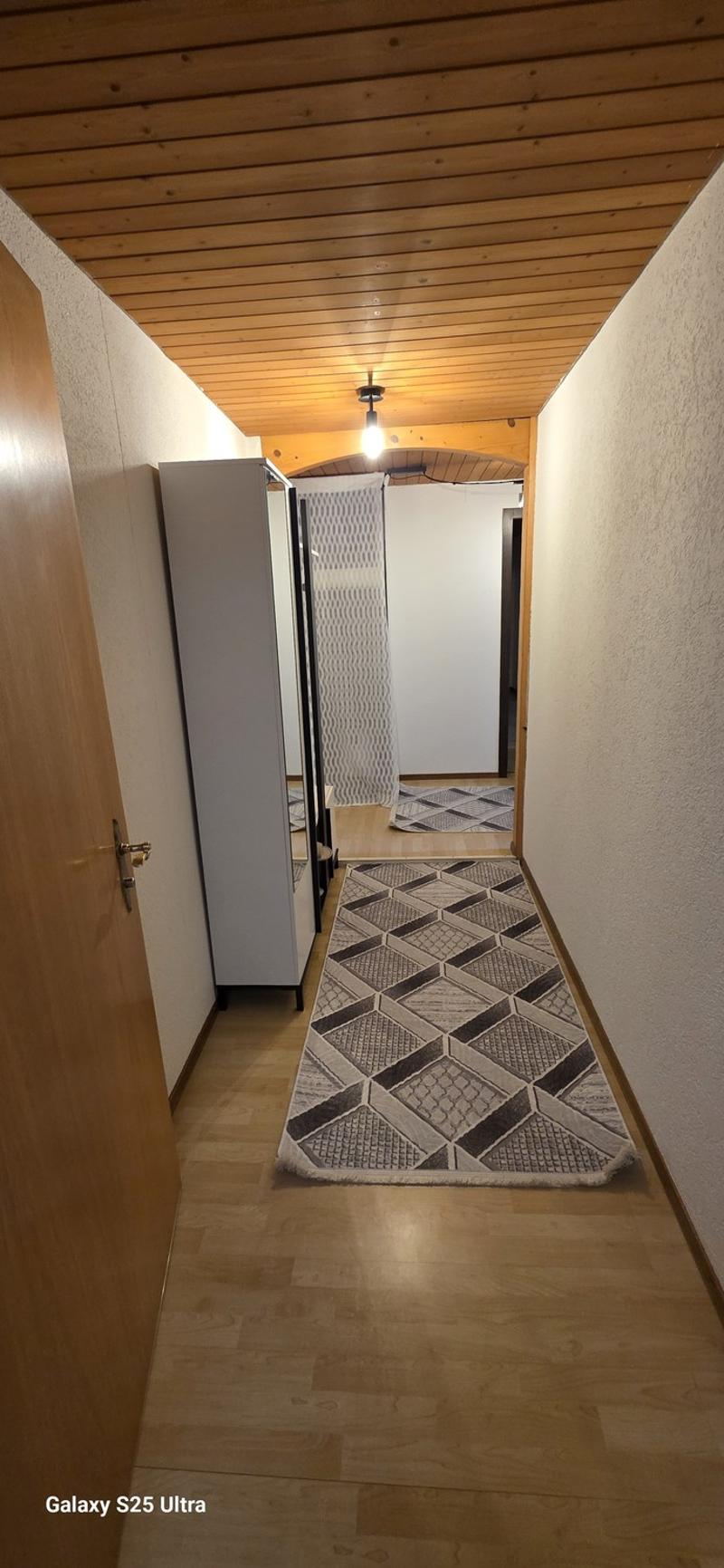 Nachmieter gesucht 6244 LuzernFür unser schönes, großes und ruhiges Zuhause an der **Im Winkel 8, 6244 Luzern**, suchen wir **ab sofort einen Nachmieter**. **3.5-Zimmer-Wohnung** Sehr ruhige und dennoch zentrale Lage Kita sowie Primar- und Sekundarschul (2)