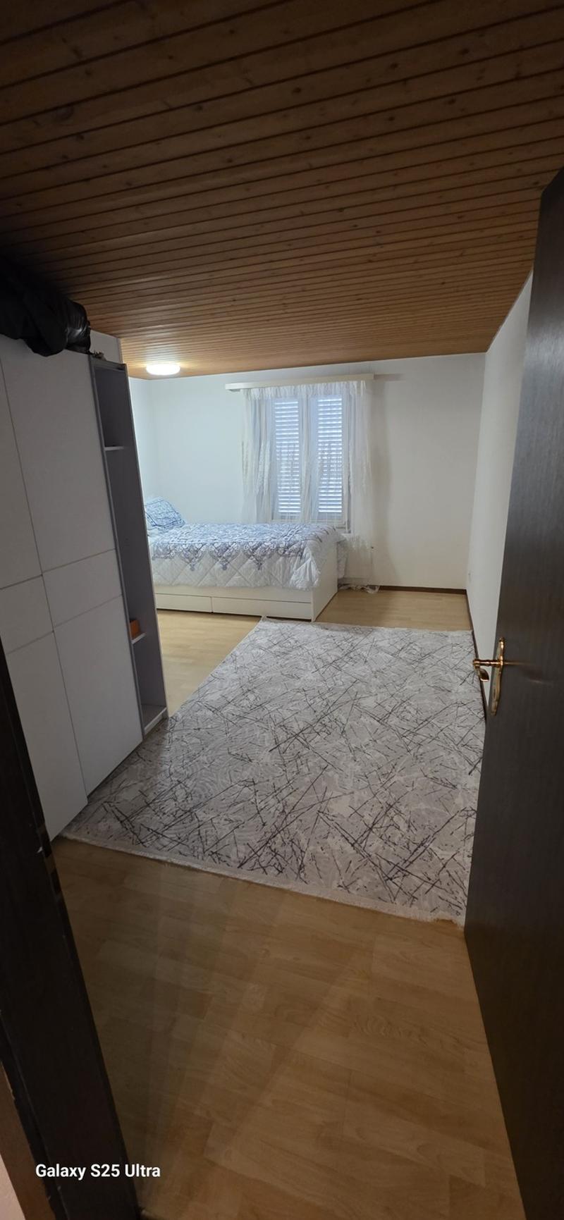 Nachmieter gesucht 6244 LuzernFür unser schönes, großes und ruhiges Zuhause an der **Im Winkel 8, 6244 Luzern**, suchen wir **ab sofort einen Nachmieter**. **3.5-Zimmer-Wohnung** Sehr ruhige und dennoch zentrale Lage Kita sowie Primar- und Sekundarschul (4)