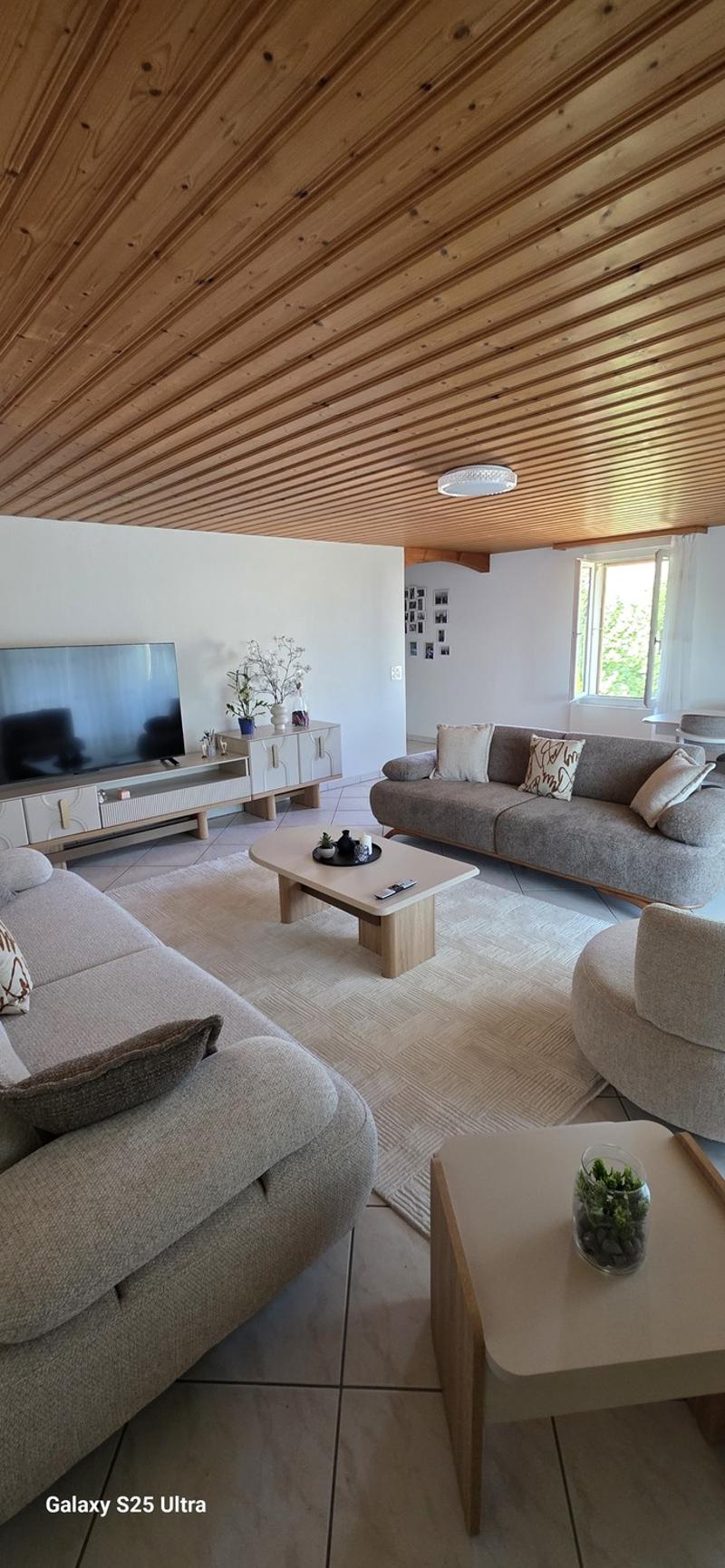 Nachmieter gesucht 6244 LuzernFür unser schönes, großes und ruhiges Zuhause an der **Im Winkel 8, 6244 Luzern**, suchen wir **ab sofort einen Nachmieter**. **3.5-Zimmer-Wohnung** Sehr ruhige und dennoch zentrale Lage Kita sowie Primar- und Sekundarschul (1)