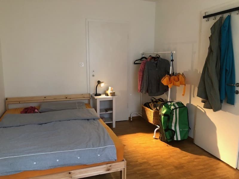 Zimmer per 1. September 2026 in Untermiete an WochenaufenthalterIn (2)