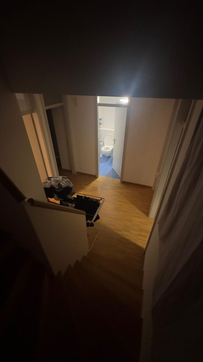 Möbliertes Zimmer in 4er-WG über zwei Stockwerke 2 Min zum Bahnhof, top ausgestattet (8)