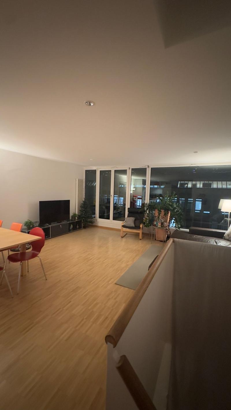 Möbliertes Zimmer in 4er-WG über zwei Stockwerke 2 Min zum Bahnhof, top ausgestattet (11)