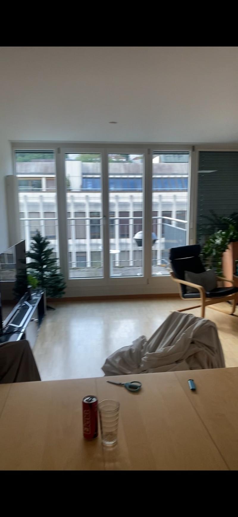 Möbliertes Zimmer in 4er-WG über zwei Stockwerke 2 Min zum Bahnhof, top ausgestattet (1)