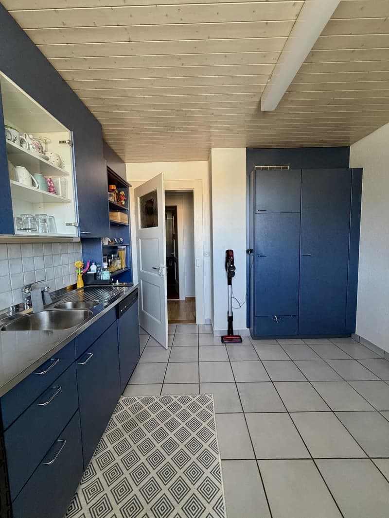 Schöne Altbauwohnung mit Charme an zentraler Lage (9)