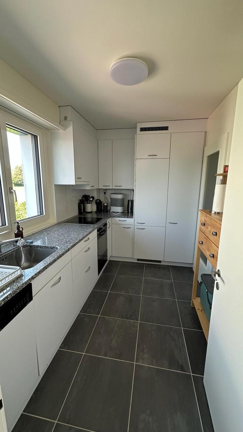 Helle und gemütliche 3½-Zimmer-Wohnung in ruhiger und naturnaher Lage im Zollikerberg (3)