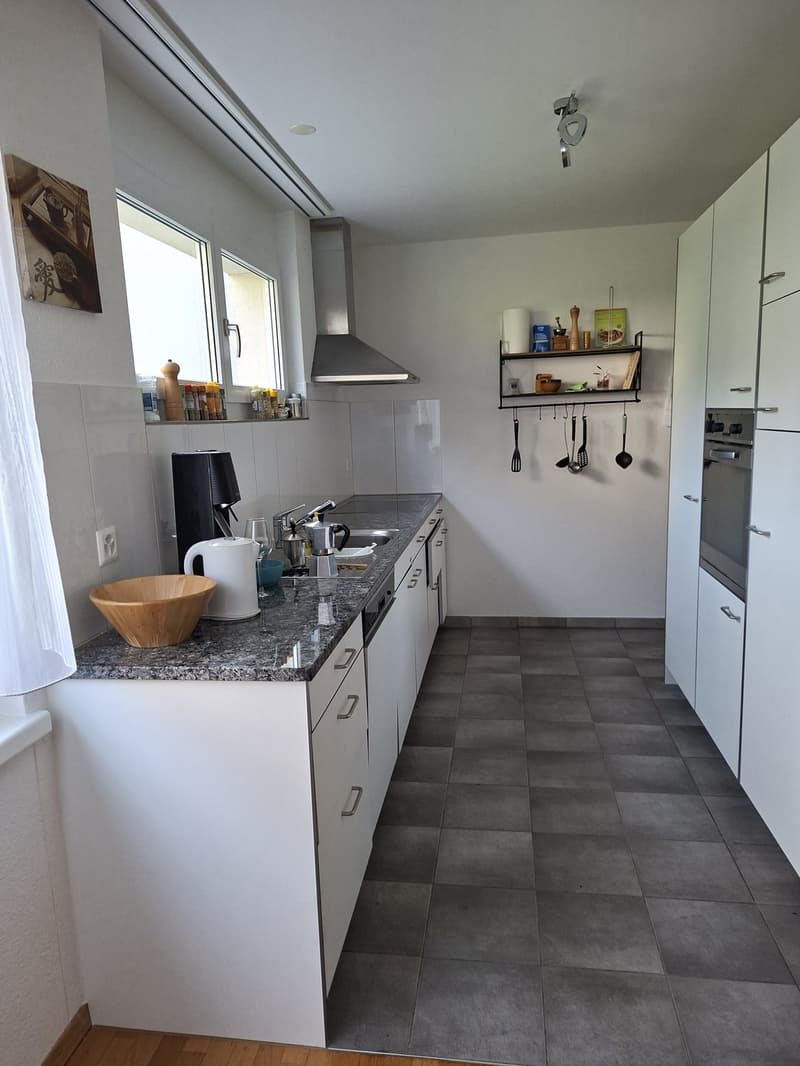 Mitbewonerin gesucht Frau (2)