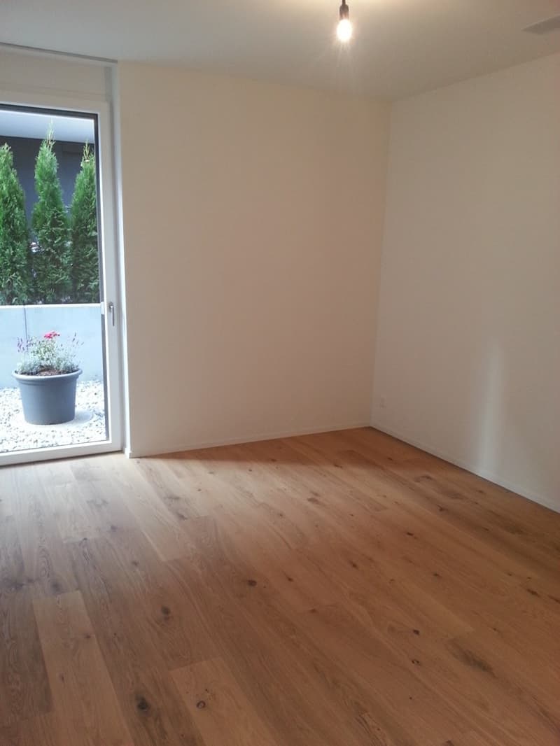 Wunderschöne Wohnung mit Gartensitzplatz in Boll (12)