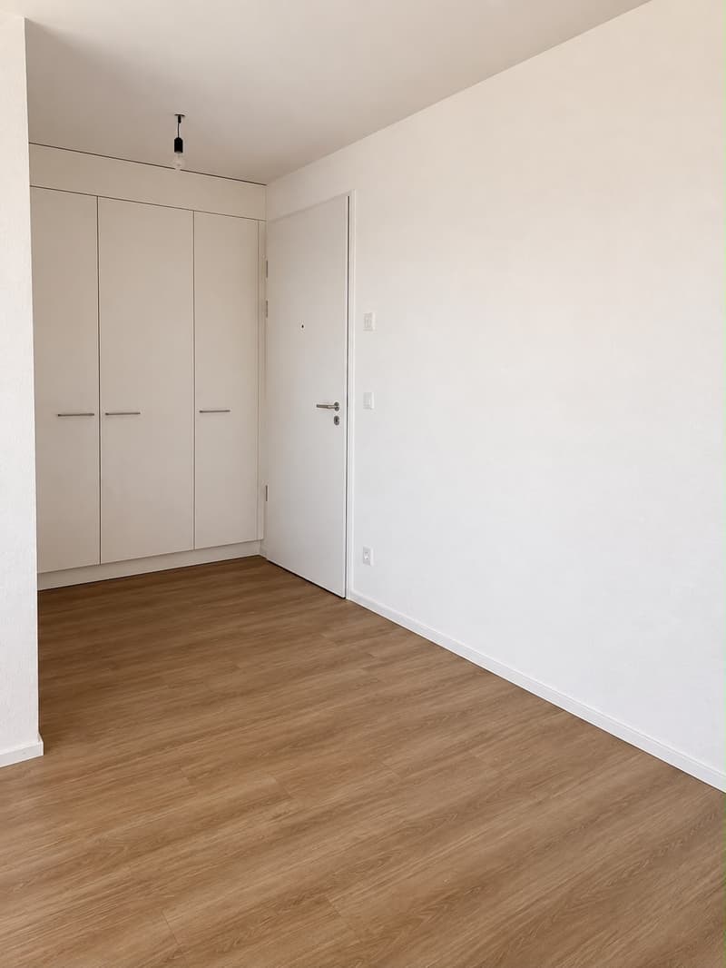 Schöne 2.5-Zimmer-Wohnung mit schöner Aussicht (7)