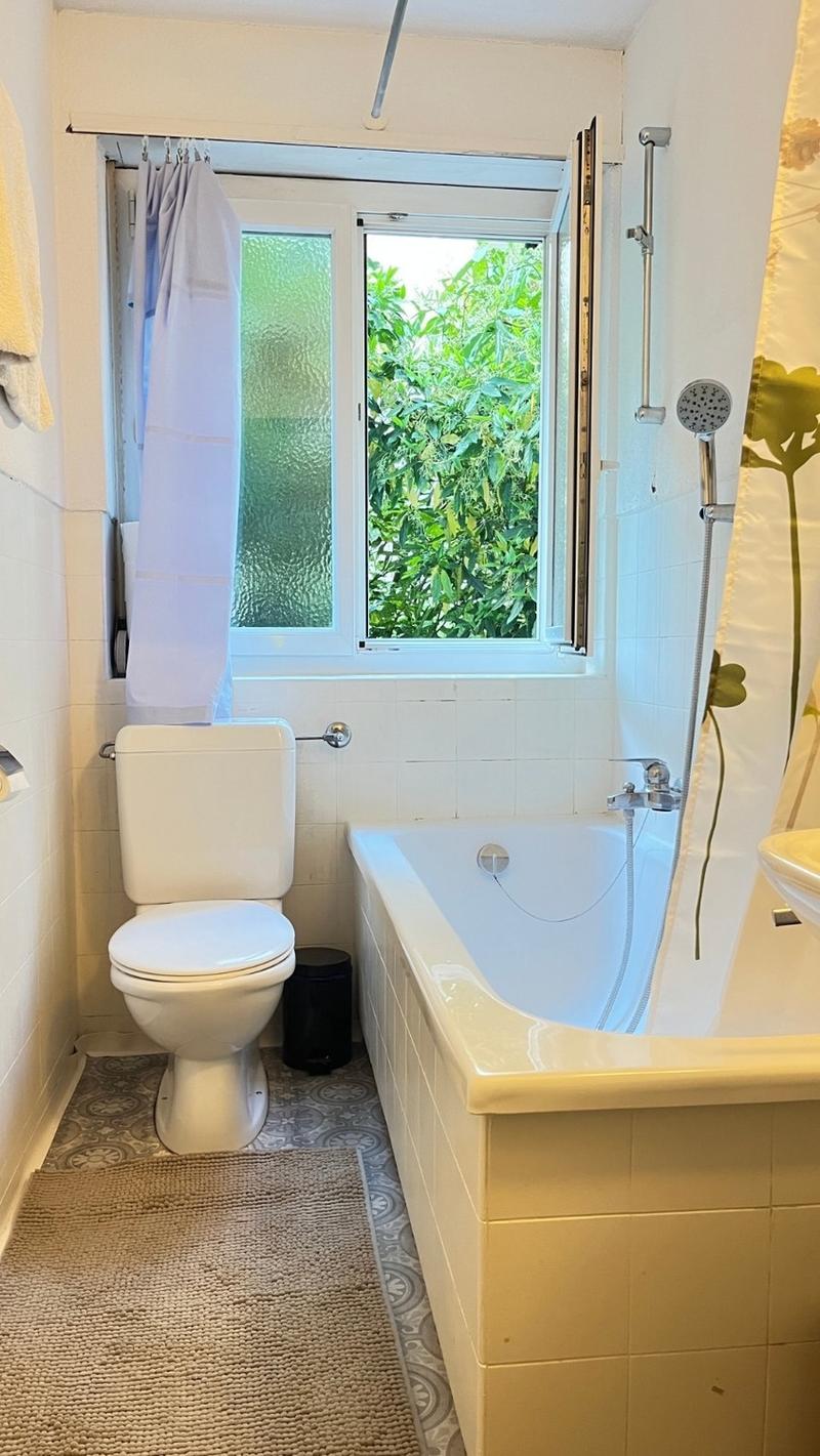 Room - Spacious & Quiet amid Nature (7)