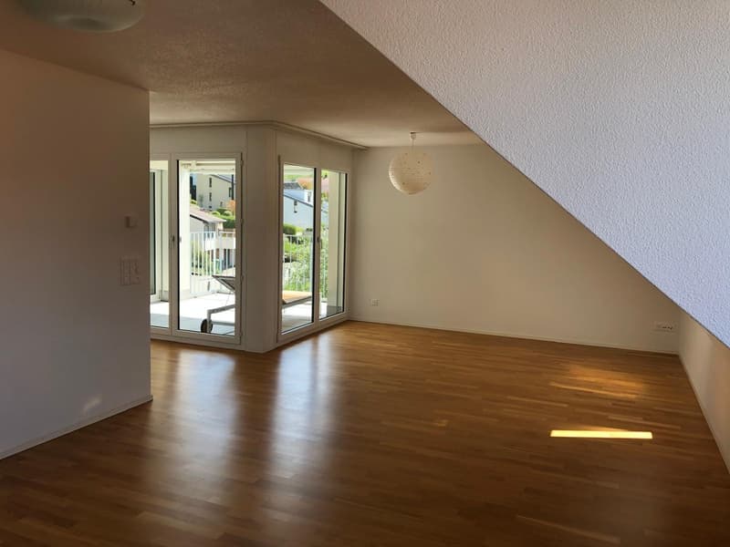 Helles und geräumige WG Zimmer in Stallikon ab 15 September (9)