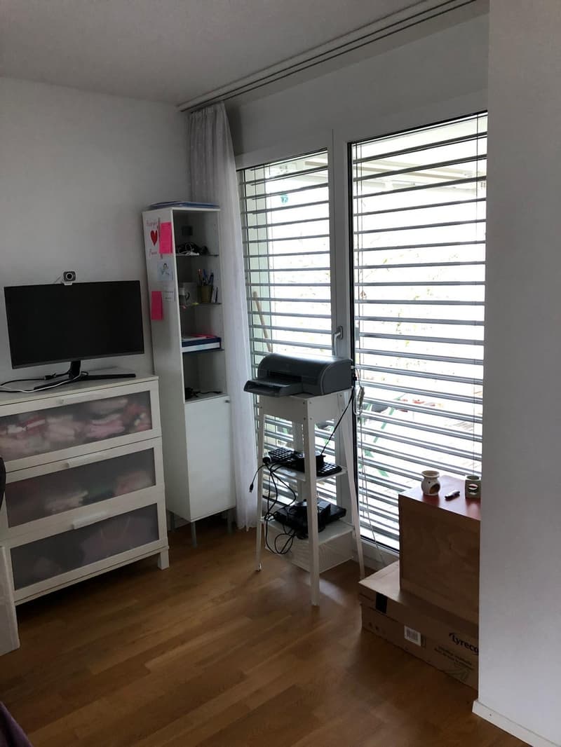 Helles und geräumige WG Zimmer in Stallikon ab 15 September (11)