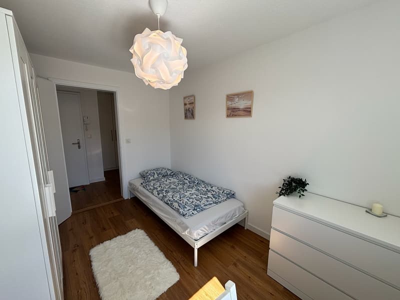 Neues WG-Zimmer in 4-er WG in Luzern (Kriens) ideal für Young Professionals & Expats (3)