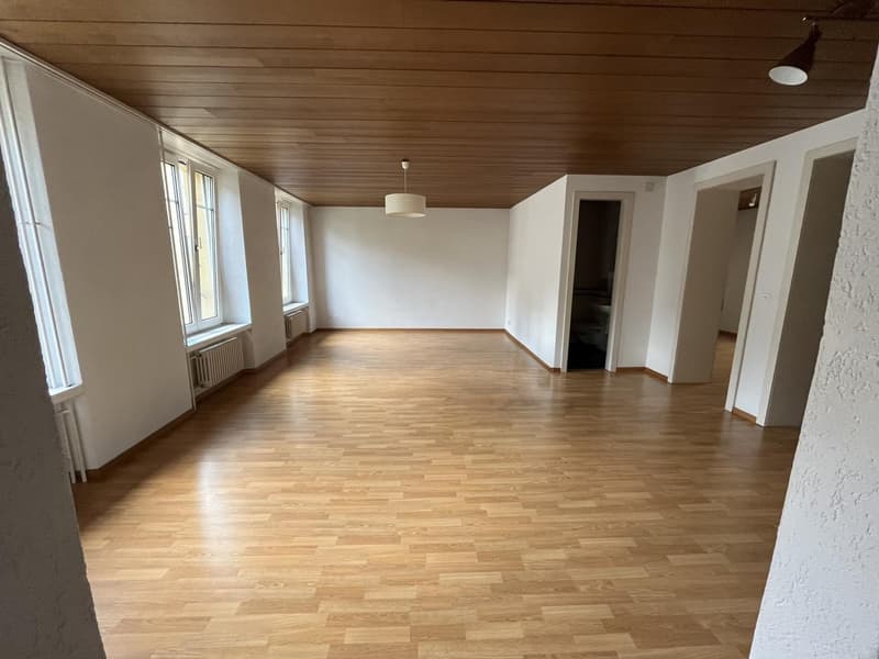 Charmant appartement de 2,5 pièces en plein coeur de Neuchâtel (3)