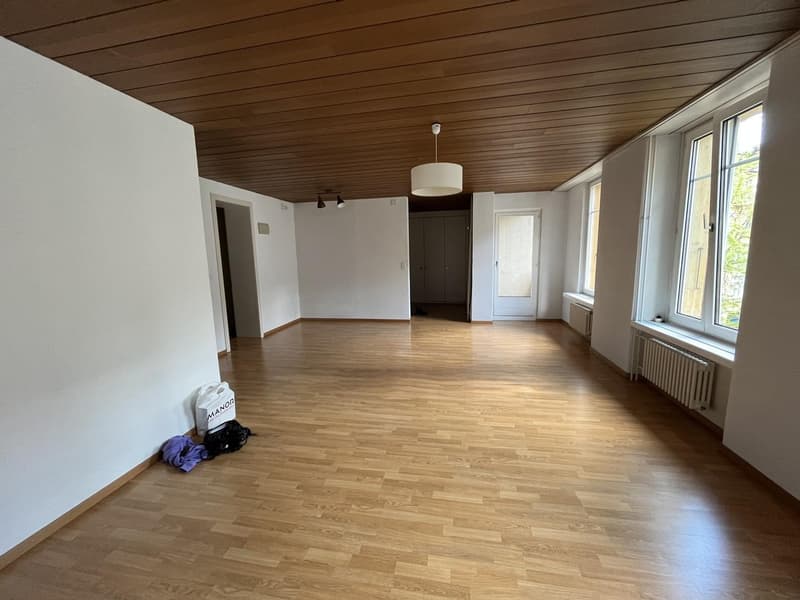 Charmant appartement de 2,5 pièces en plein coeur de Neuchâtel (2)