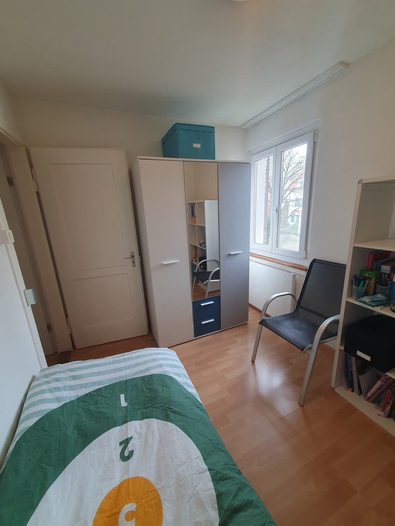 FULLY FURNISHED ROOM in central ZUG (4)