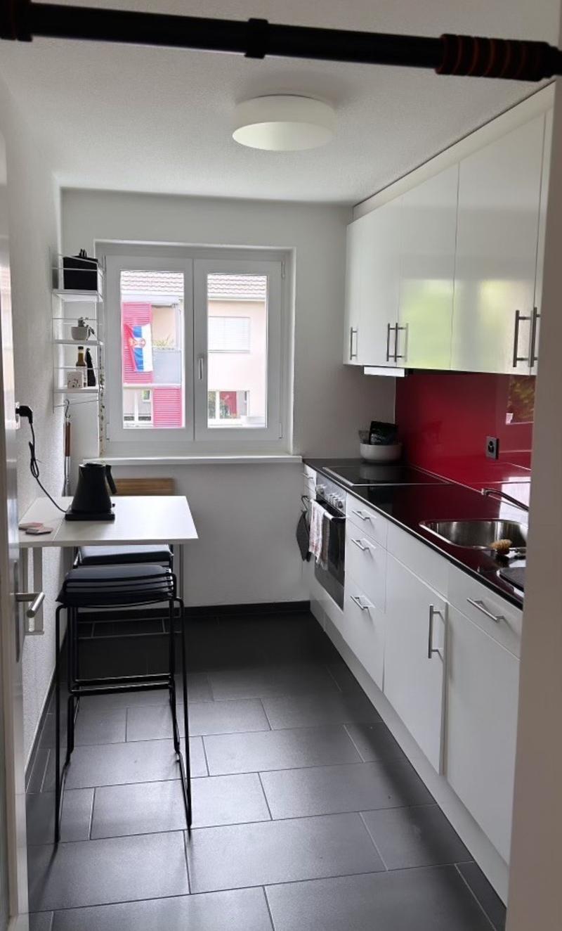 Modernes & helles WG-Zimmer mit Balkon und Top-ÖV-Anbindung (3)