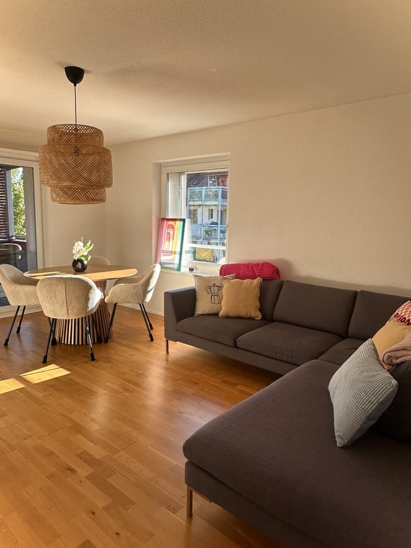 Modernes & helles WG-Zimmer mit Balkon und Top-ÖV-Anbindung (6)