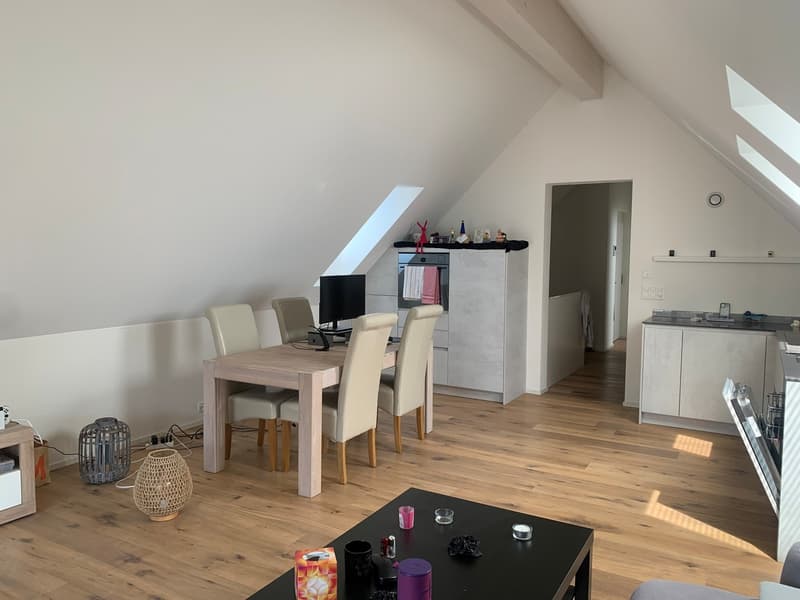 Nachmieter per 01.02.2027 für tolle Dachwohnung gesucht (4)
