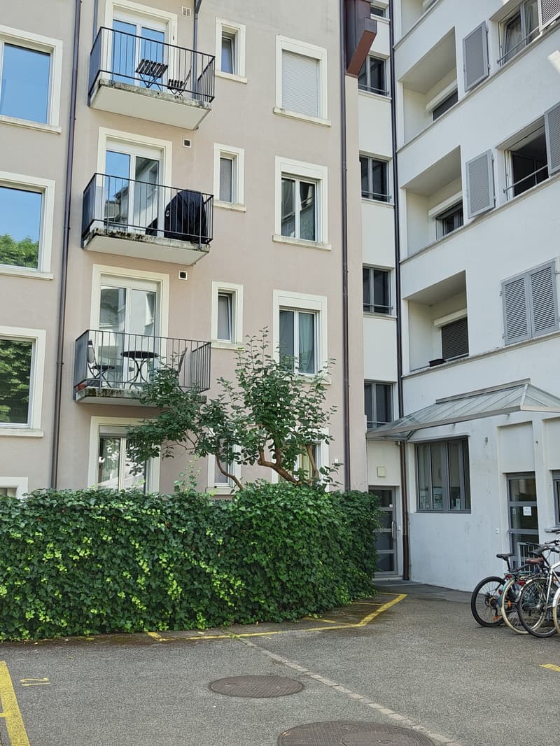 Zur Unter/Nachmiete ab circa Mitte September 2026 (2)