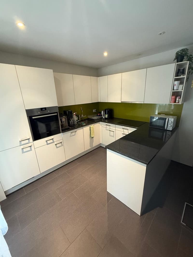 3 1/2-Zimmer Wohnung 2 OG links (4)