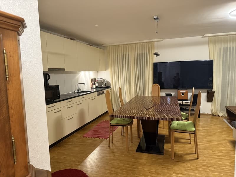 WG Zimmer in kleiner Wohnung (1)