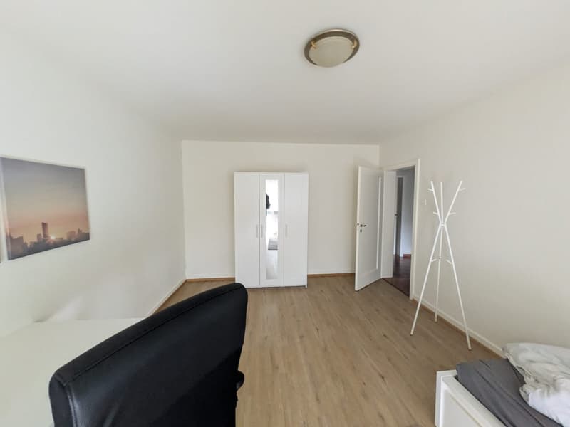 Sonniges Zimmer mit Balkon nähe Biozentrum (5)
