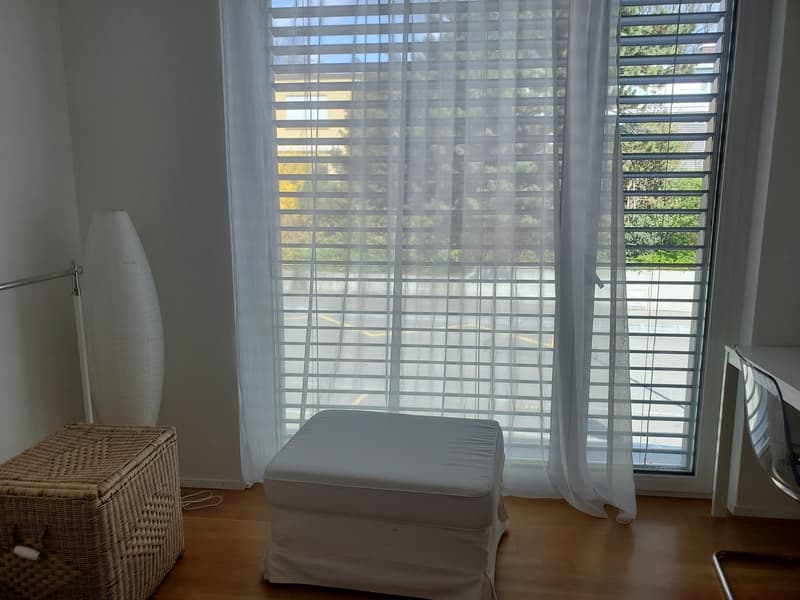The bright extra large WG Zimmer with on suite bathroom, excellent location (7)