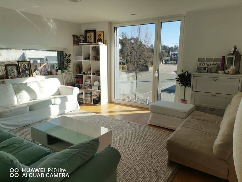 The bright extra large WG Zimmer with on suite bathroom, excellent location (1)