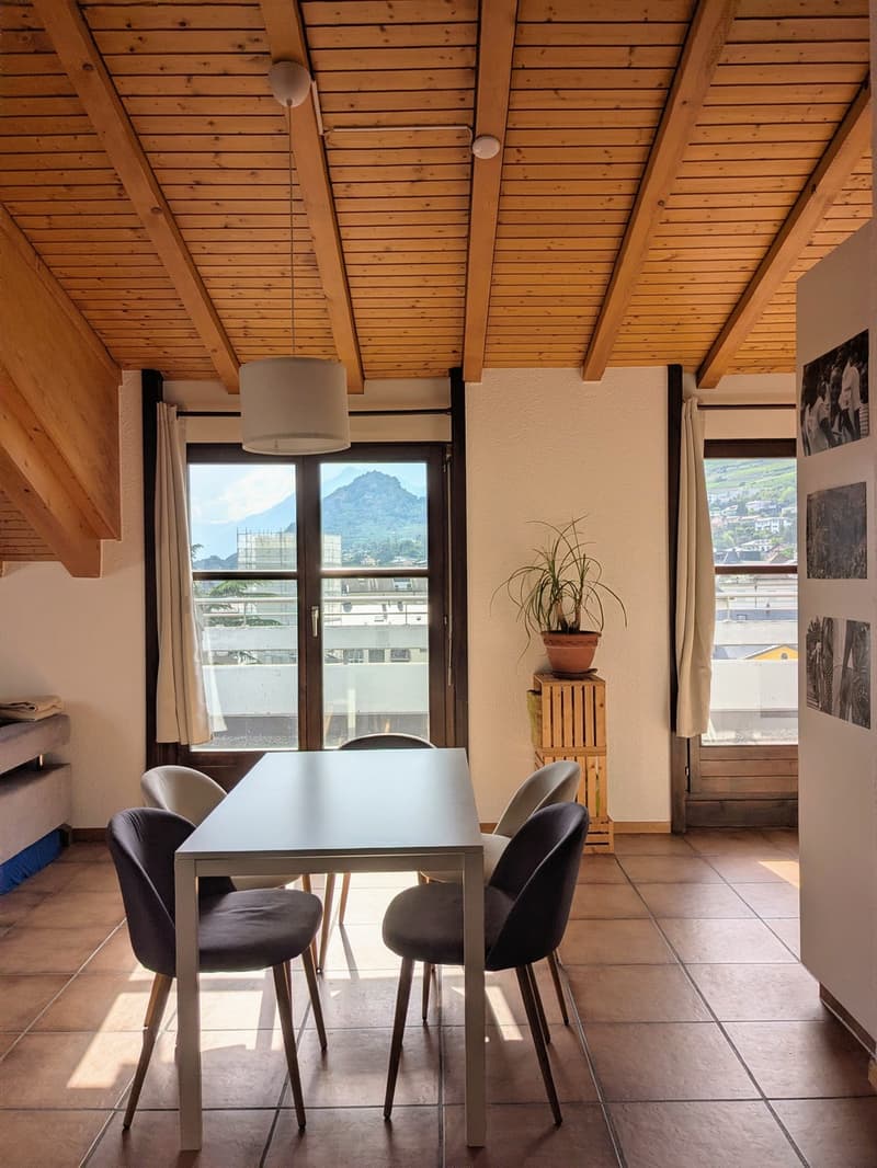 2,5 pièces avec terrasse au centre de Sion (3)