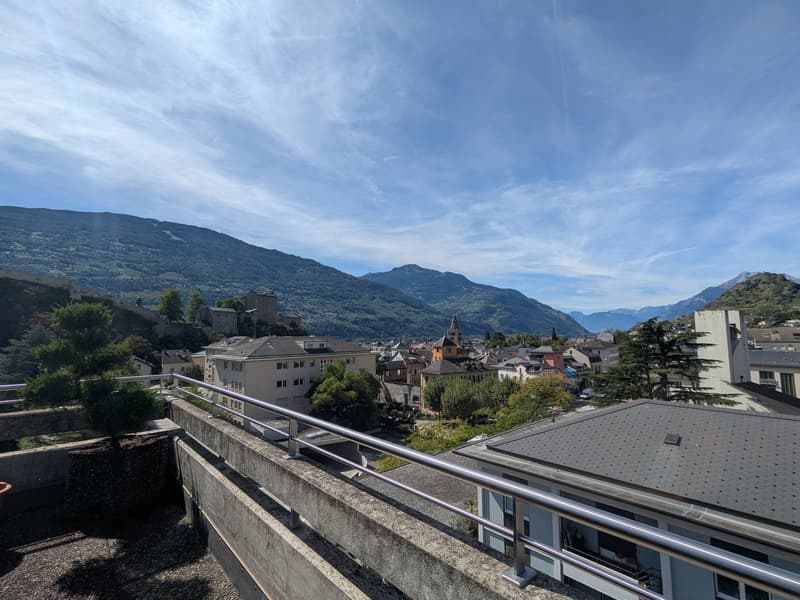 2,5 pièces avec terrasse au centre de Sion (10)