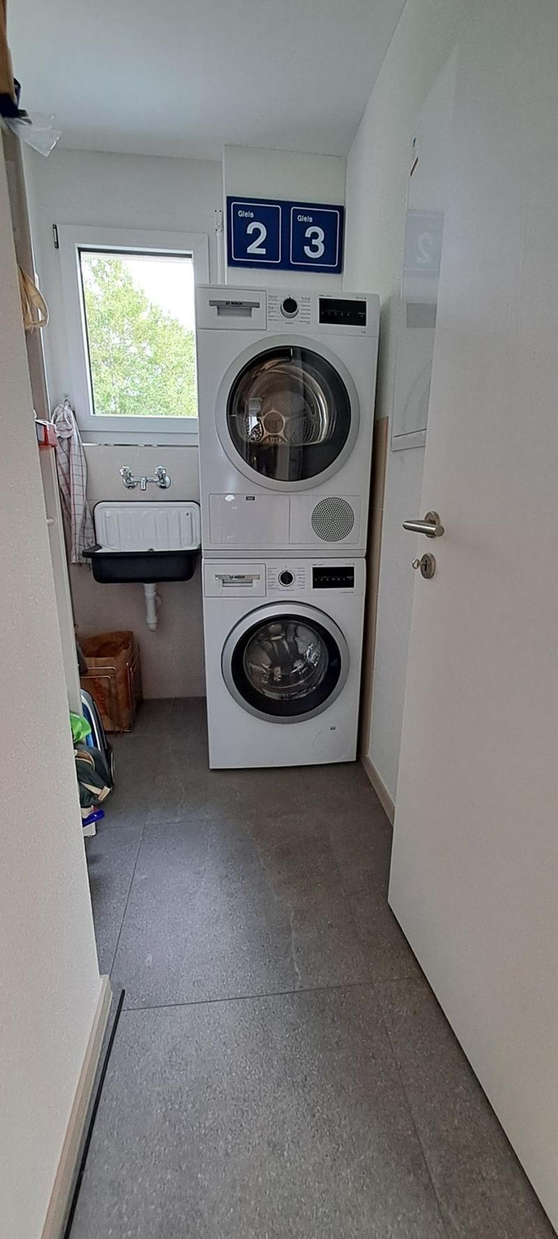 2 1/2- Zimmer Attikawohnung möbliert befristet (13)