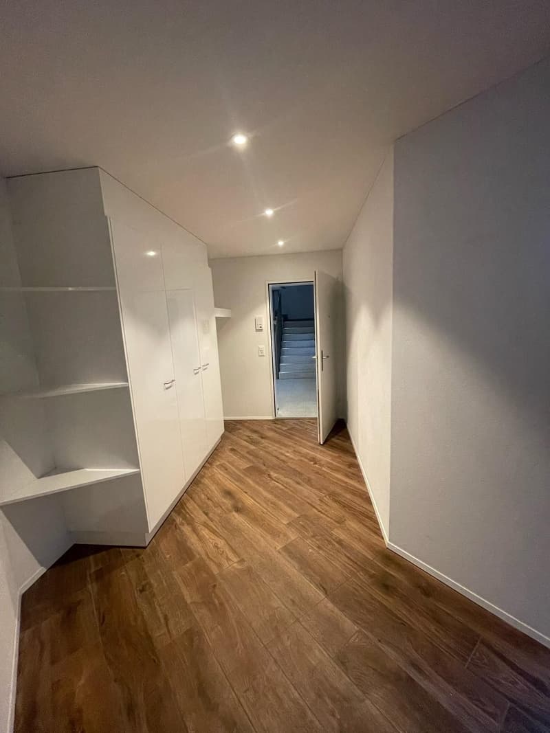 Grosszügige 3.5-Zimmer-Wohnung mit traumhaftem Blick ins Grüne (1)