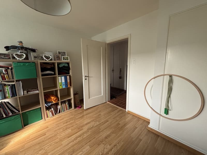 Spacious, big bedroom in beautiful Hönggerberg area - long term stays only! (4)